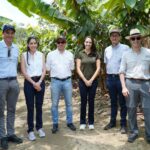 Nestlé, a través de su Plan Cacao, siembra medio millón de árboles maderables en Ecuador siguiendo las prácticas de agricultura regenerativa